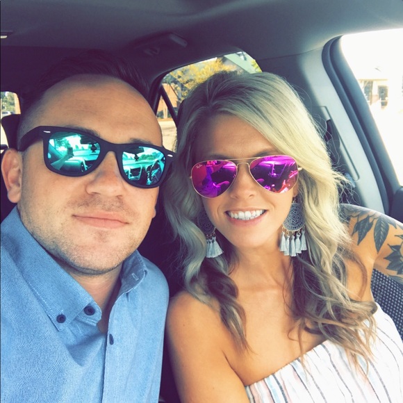 Meet your Posher, Cassie - Picture 1 of 1